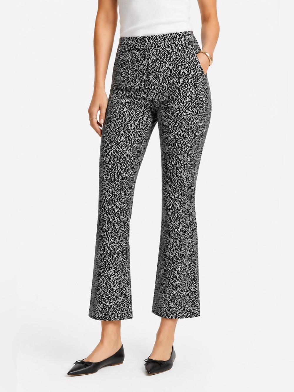 Anthropologie The Essential Crop Flare Pants - Size Small